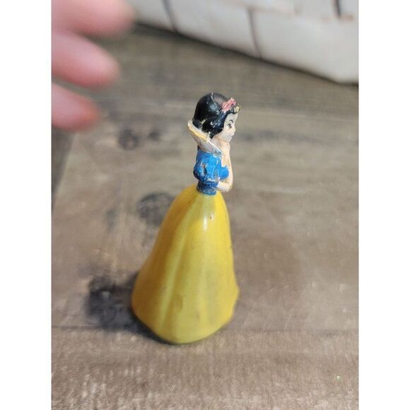 Princess AS IS Snow White Seven Dwarfs Disney Pixar toy figure - Picture 4 of 7